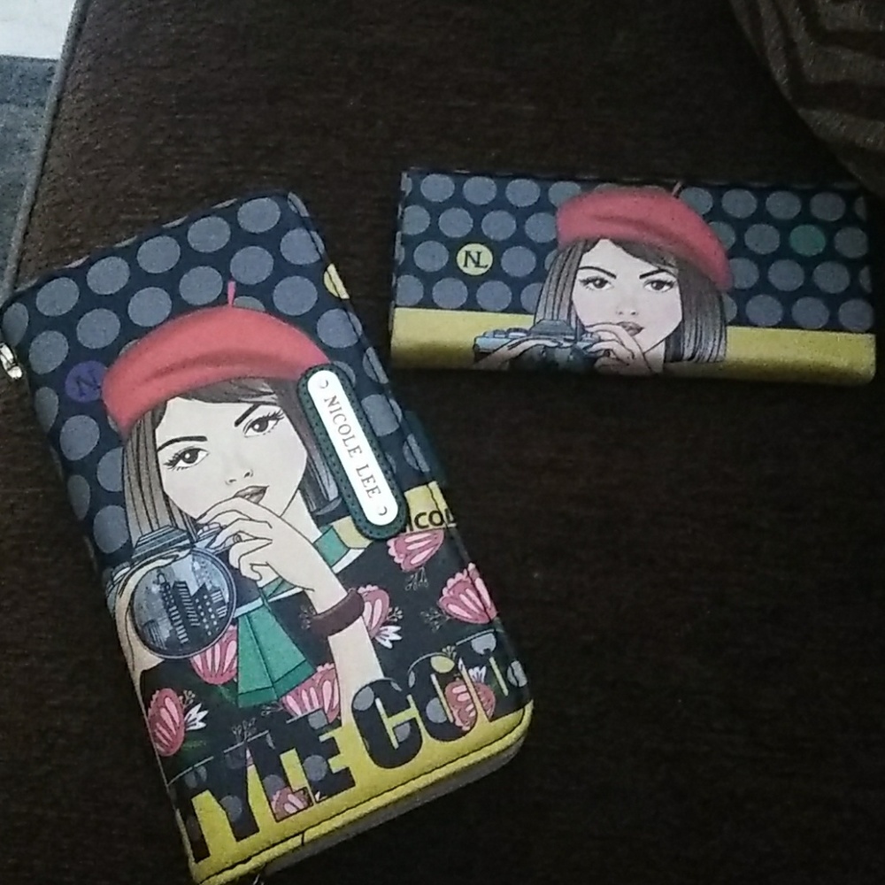 Set of 2 Nicole Lee accessories